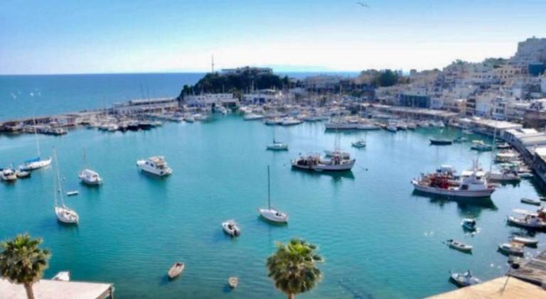 GRAND BLUE SUITE DI GIORGIO 10min from Piraeus port in Piraeus