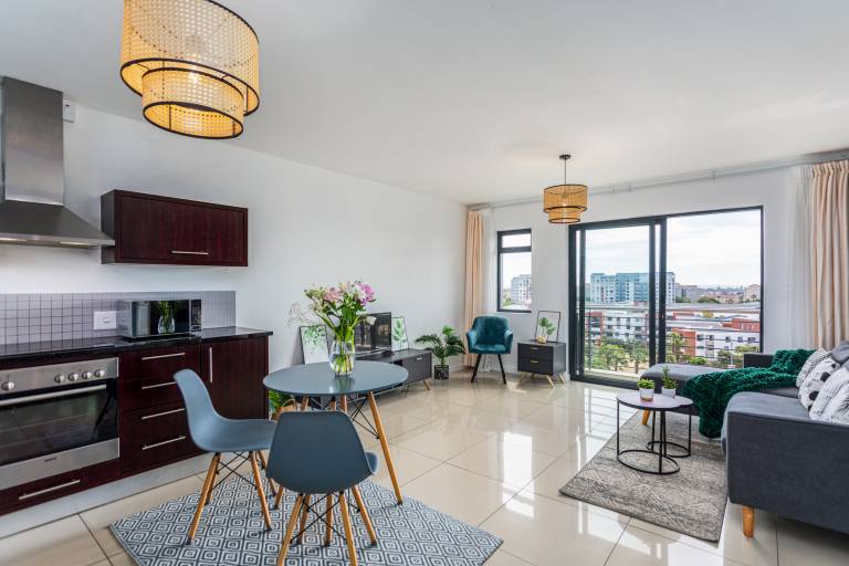 Knightsbridge 702W by CTHA