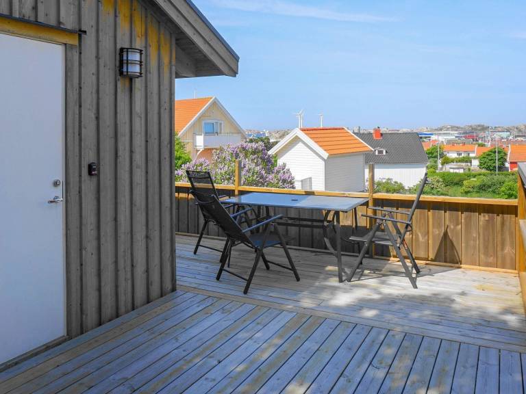 Beautiful house with terrace — photo 4
