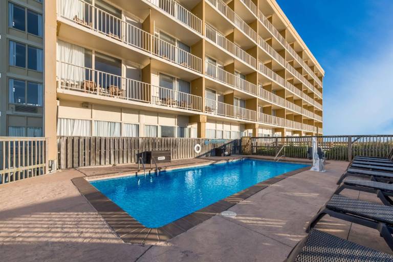 Comfort Inn South Oceanfront — photo 2