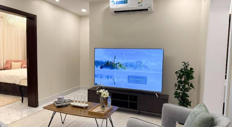 شقة مفروشة أنيقة وفاخرة دخول ذكي Daloft in Makkah
