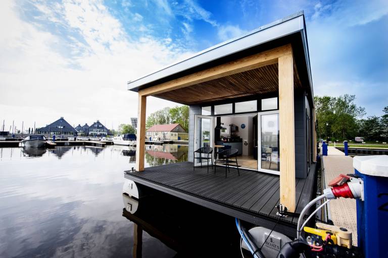 Huisboot Offingawier