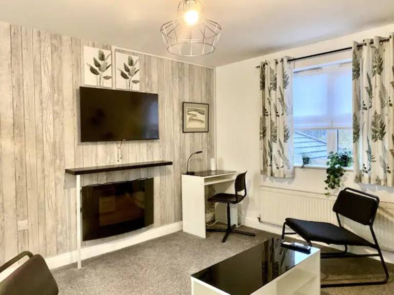 The Point 2 Bed Parking Pass the Keys