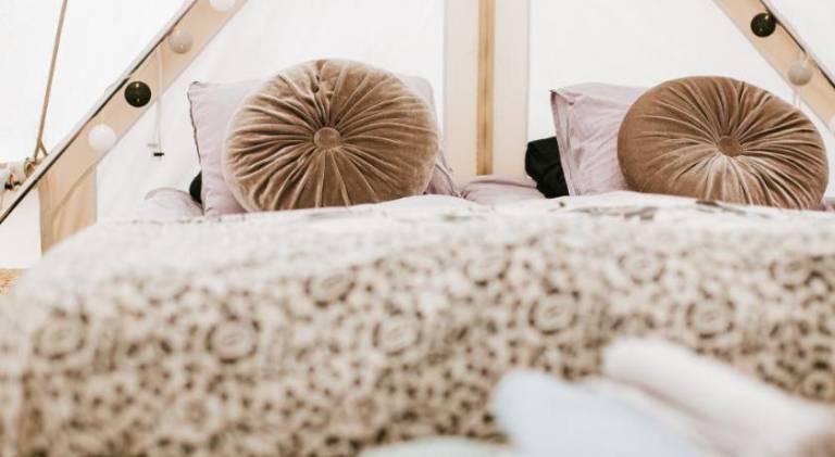 Beautiful tent with garden & patio | Pets allowed — photo 2