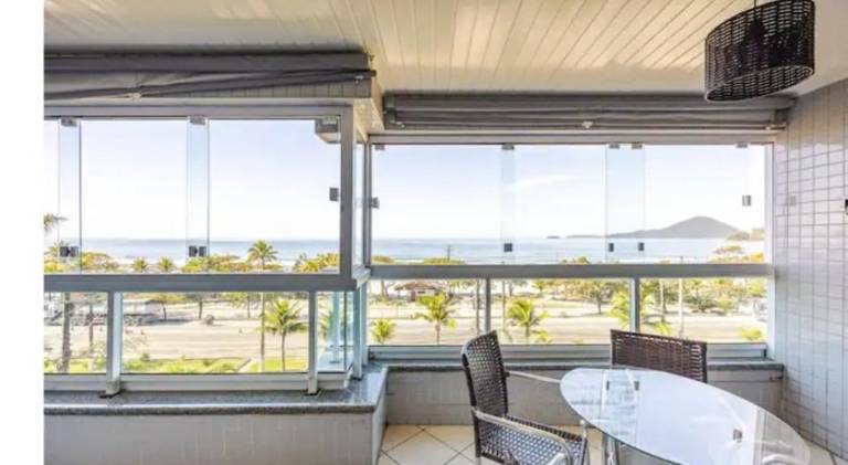 Holiday apartment with pool in Ubatuba