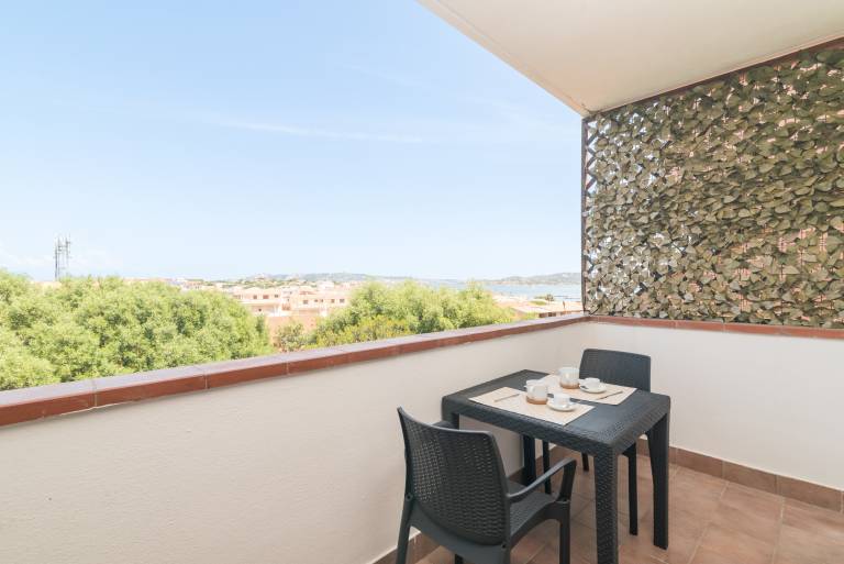 Apartment 'La Gioia' with Sea View, Wi-Fi and Air Conditioning in Palau