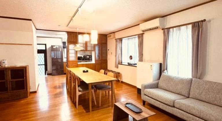 Chalet with 4 rooms for 12 persons — photo 2