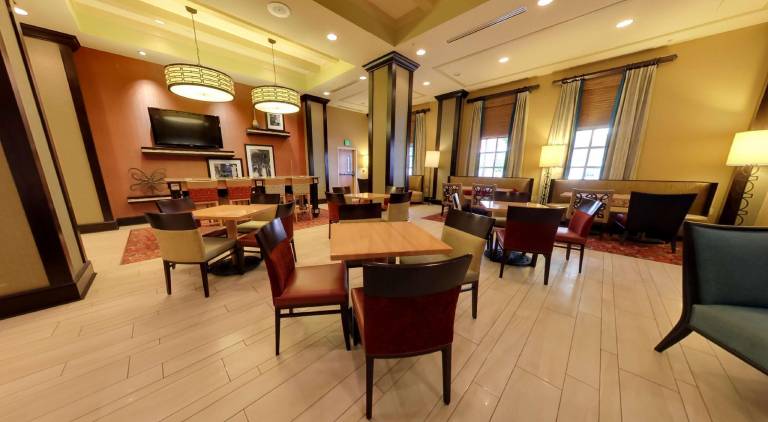 Hampton Inn & Suites St. Petersburg/Downtown — photo 3