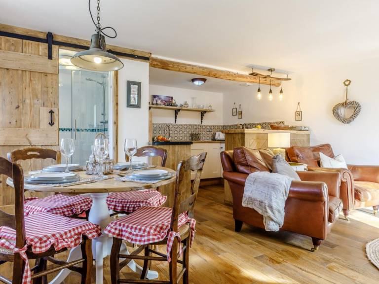 Fully equipped cottage with yard & terrace | Pet-friendly — photo 5