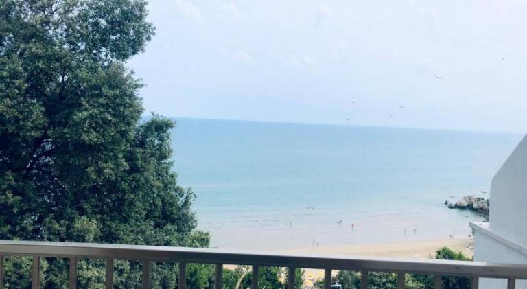 Serviced apartment with garden in Rodi Garganico