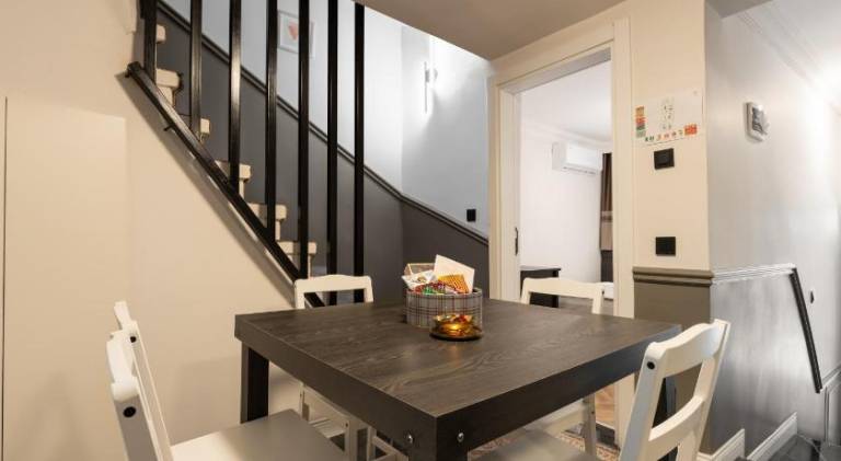 Fully equipped villa | Next to Taksim Square | Perfect for remote work | Pets allowed — photo 5