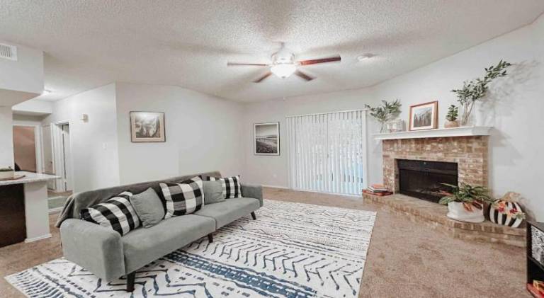Rental apartment with pool | Pets are welcome in Corpus Christi, TX