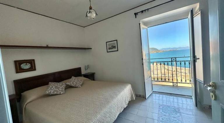 Apartment with 2 rooms for 4 persons — photo 2