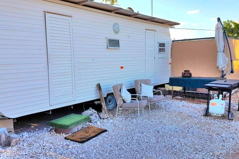 Caravan Lightning Ridge