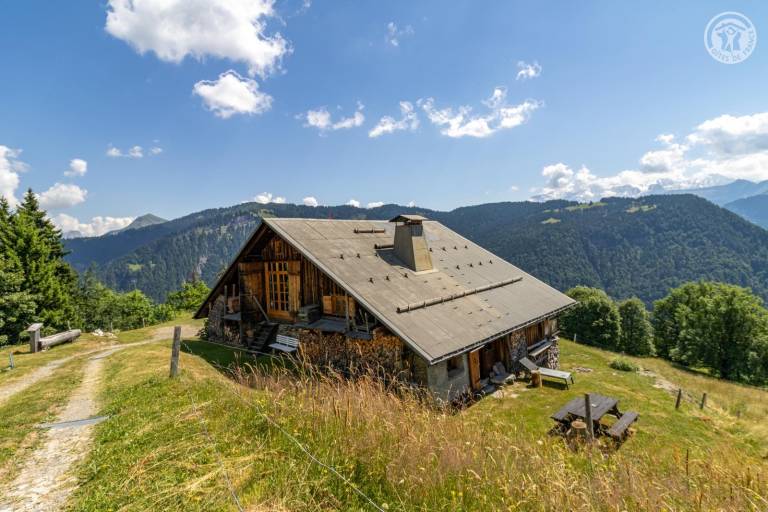 Ferienhaus in Saint-Nicolas-la-Chapelle,  für max. 8 Gäste Ferienhaus in Saint-Nicolas-la-Chapelle,  für max. 8 Gäste