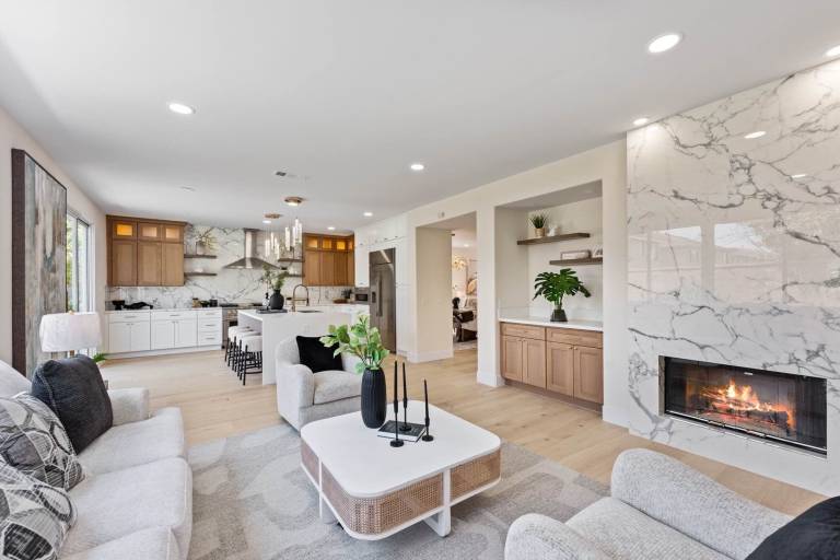 House  Tustin