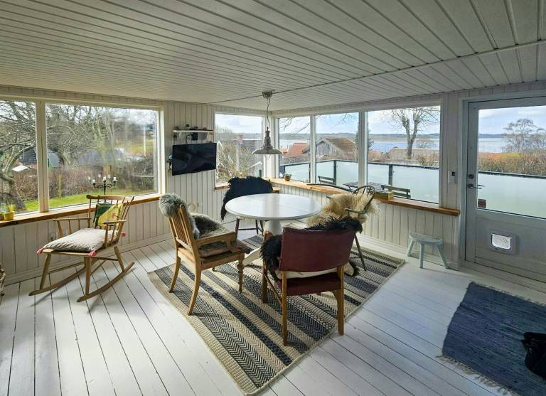 Vacation home with yard, patio & BBQ | Sea view in Viborg