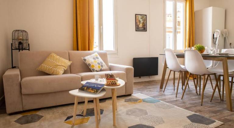 Apartment with 2 rooms for 5 persons in Perpignan