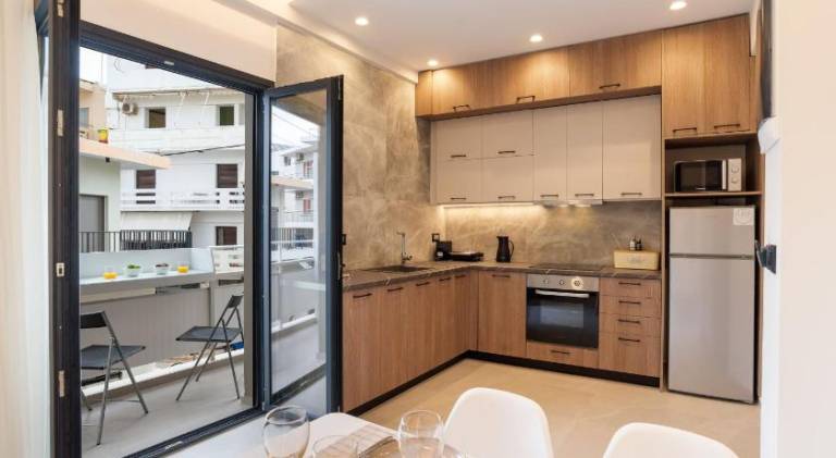Apartment with terrace — photo 3