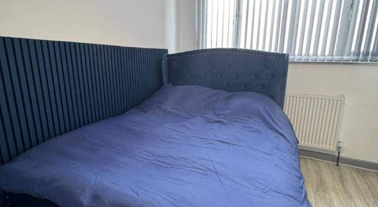 Spacious 5 Bedroom Home Near City Centre Sleeps 10 — photo 4