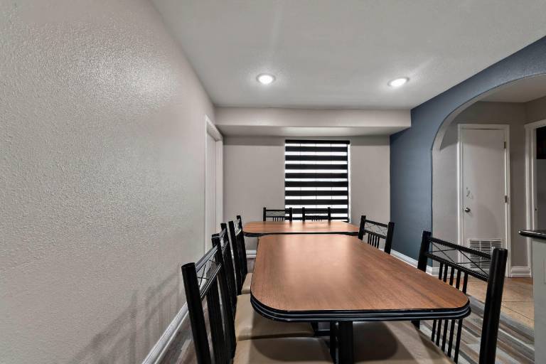 Econo Lodge Inn & Suites Laredo - Nuevo Laredo — photo 4