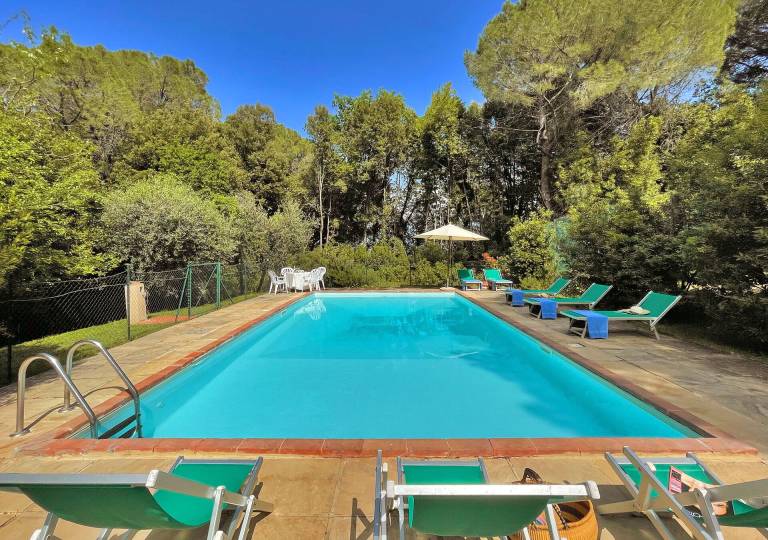 Child-friendly villa with terrace, barbecue & private pool | Panoramic view | Pets are welcome — photo 5