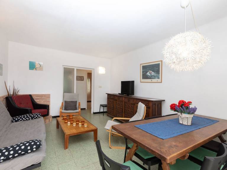 Apartment with patio | Sea view — photo 2