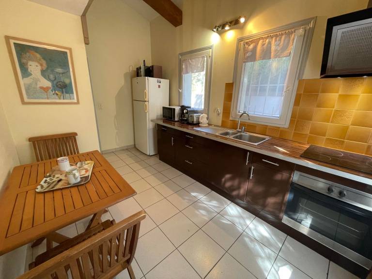 Charming vacation home with patio & yard | Nature view | Pets allowed — photo 4