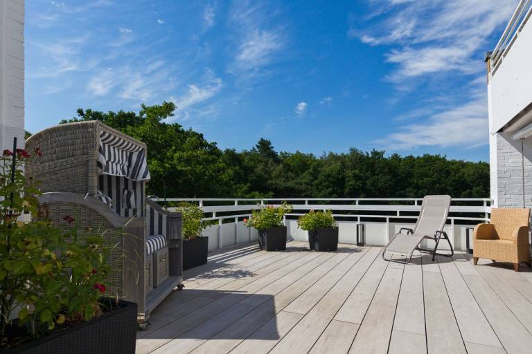 F302 Moderne Fewo mit Dachterrasse, Pool & Sauna nahe Strand — photo 4