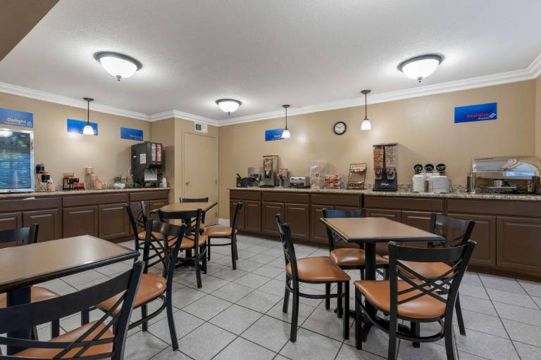 Best Western Colonial Inn — photo 4