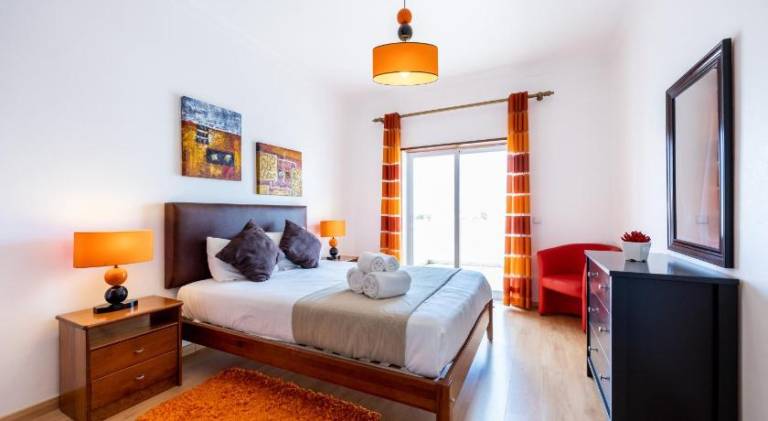 Rental apartment with 2 rooms for 4 persons in Lagos