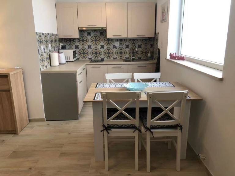 Apartment with patio, garden & barbeque — photo 5