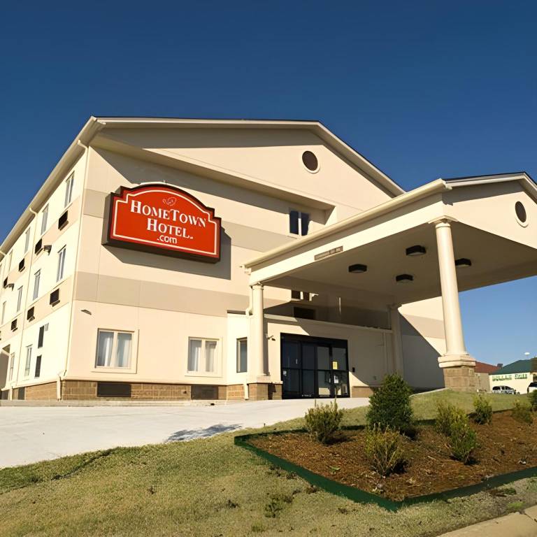 HomeTown Hotel Bryant in Bryant, AR