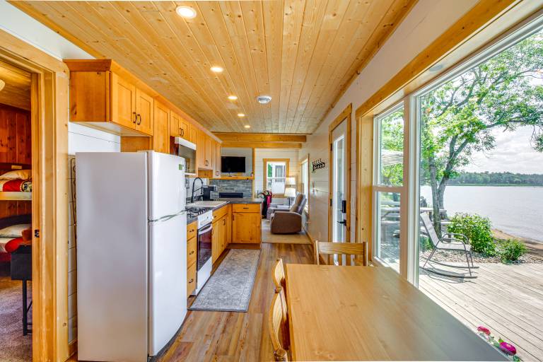 Lake Hubert Cabin w/ Private Deck + Boat Dock — photo 3