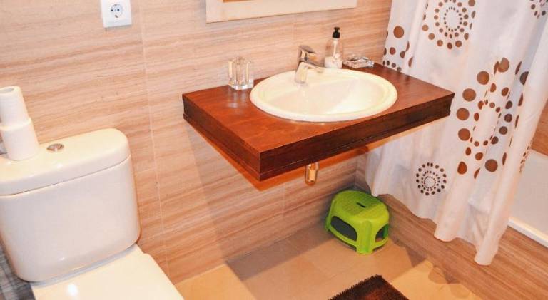 Holiday apartment with jacuzzi & pool — photo 2