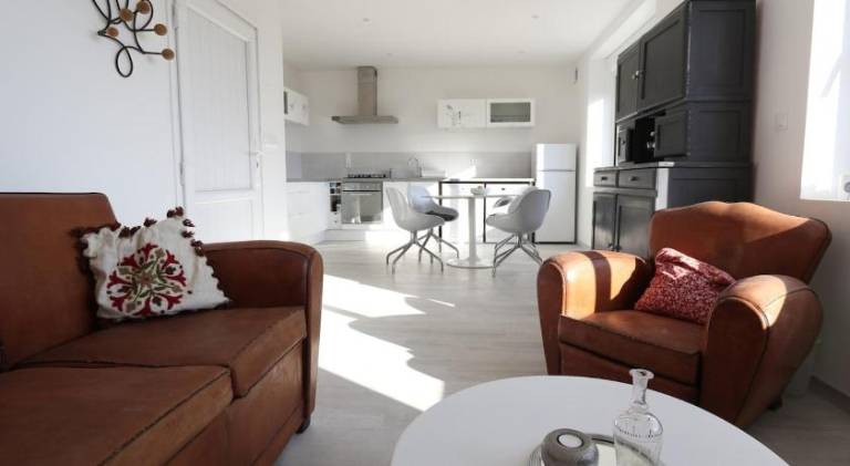 Rental apartment with garden in Audierne
