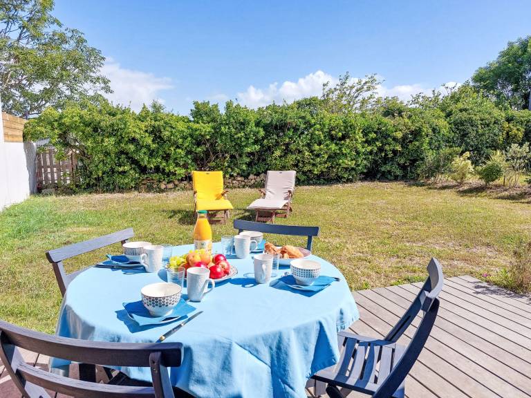 Fully equipped wonderful house with grill, patio & garden | Pets are welcome — photo 2