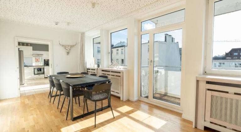 Rental apartment with 4 rooms for 12 persons — photo 3