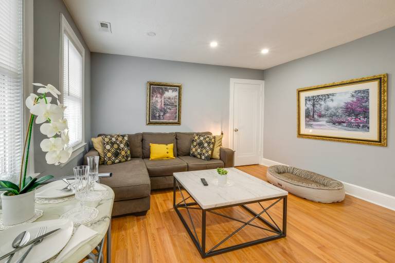 Easy Metro Access: WFH-Friendly Apt 7 Mi to DC! — photo 5