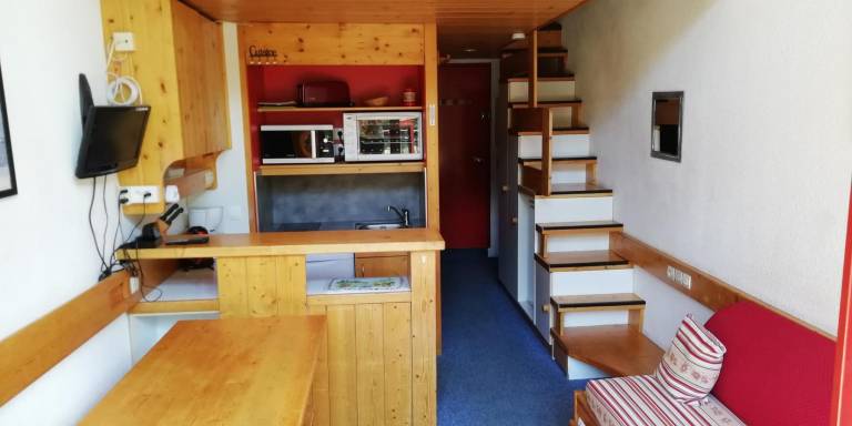 200m from resort center, 2nd floor, view resort, balcony, tv, ski locker, 30m², Les Arcs in Bourg-Saint-Maurice