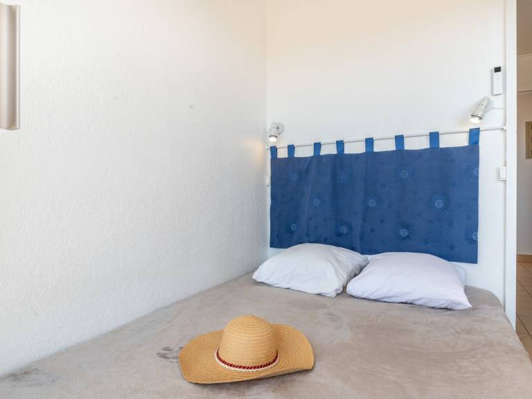 Wonderful rental apartment with patio | Mountain view | Close to the beach | Pets allowed — photo 5