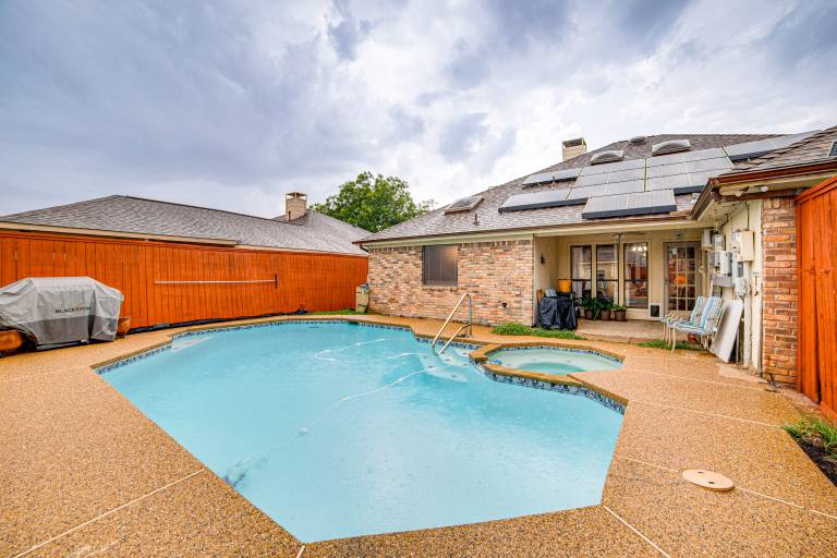 Pet-Friendly Home w/ Pool - 8 Mi to Central Plano! in Allen, TX