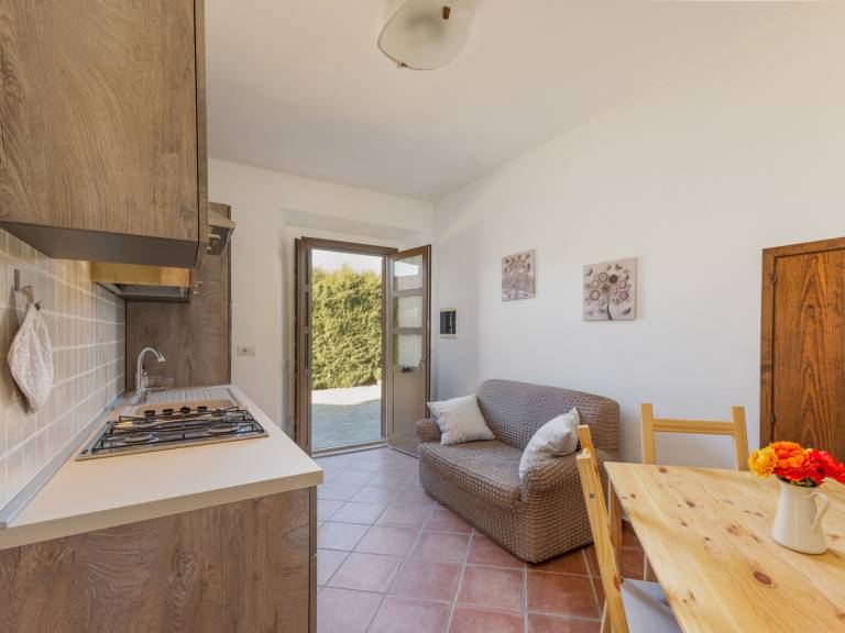 Fully equipped holiday apartment with patio, grill & garden | Pets allowed — photo 5