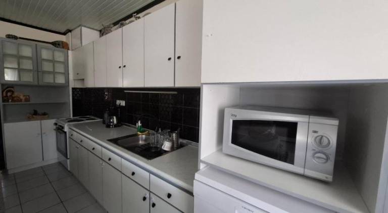 Apartment with patio | Pets are welcome — photo 3