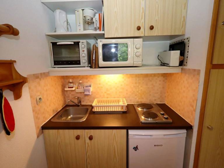 Studio cabin for 4 near cable cars, pets allowed parking — photo 4
