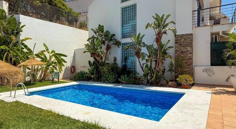 Apartment with pool | Pets allowed — photo 2