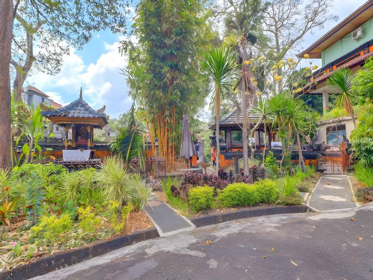 Collection O Bali near Terminal Ubung formerly Batukaru Garden Hotel — photo 4