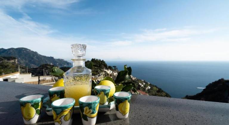 Casa Astrea Terrace over the Blue, Relax e Parking in Agerola