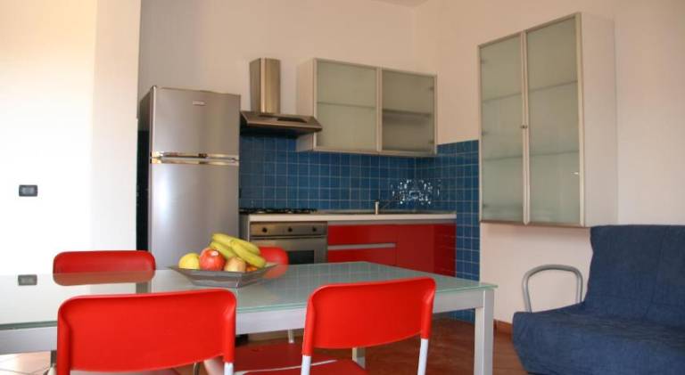 Serviced apartment with patio | Dogs allowed — photo 3