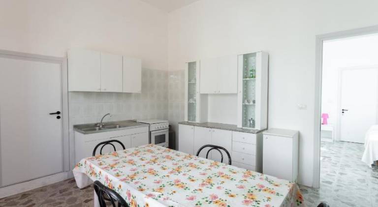 Rental apartment with 1 room for 4 persons — photo 4